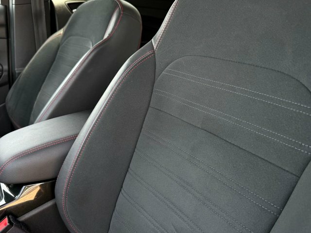 Ford Kuga 2.0 Tdci Ecoblue St-line Suv Eur NA67RRX Black #4
