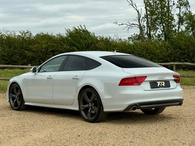 Audi A7 Black Edition White #16