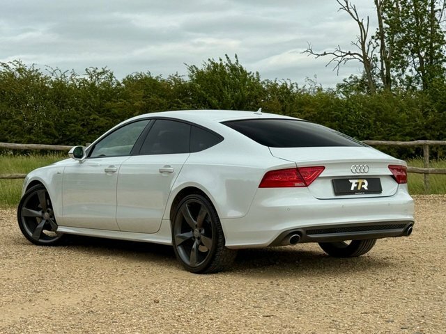 Audi A7 Black Edition White #18