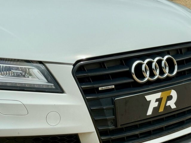Audi A7 Black Edition White #25