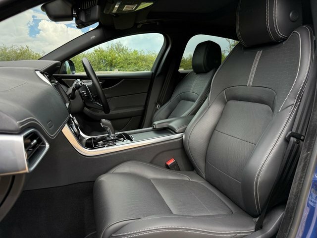 Jaguar XE 2.0 D200 S Grey #37
