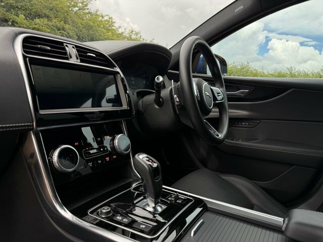 Jaguar XE 2.0 D200 S Grey #44