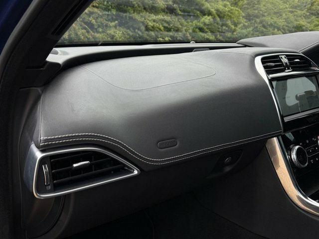 Jaguar XE 2.0 D200 S Grey #42