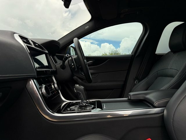Jaguar XE 2.0 D200 S Grey #41