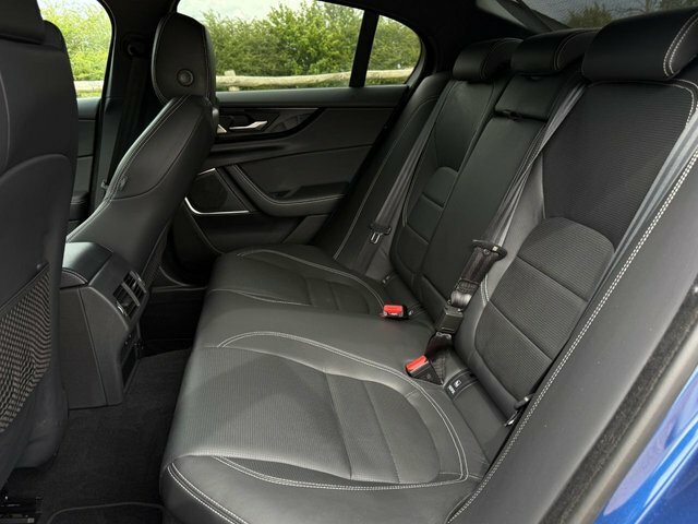 Jaguar XE 2.0 D200 S Grey #38