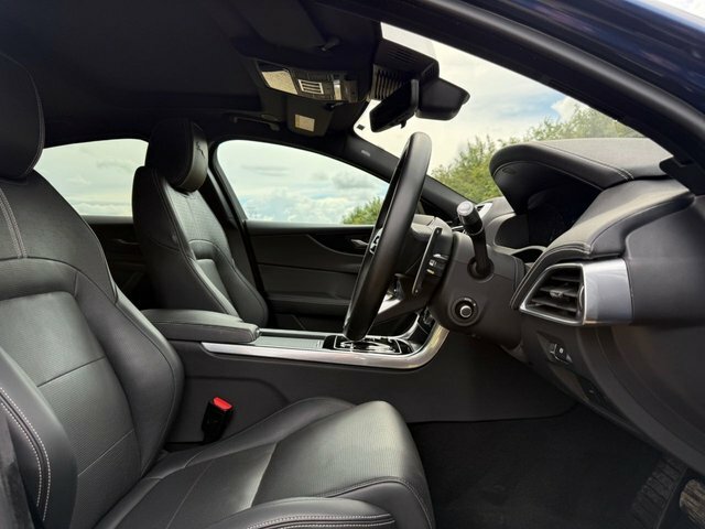 Jaguar XE 2.0 D200 S Grey #52