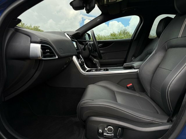 Jaguar XE 2.0 D200 S Grey #40