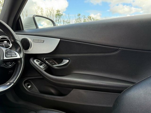Mercedes-Benz C Class 2L Sport White #41