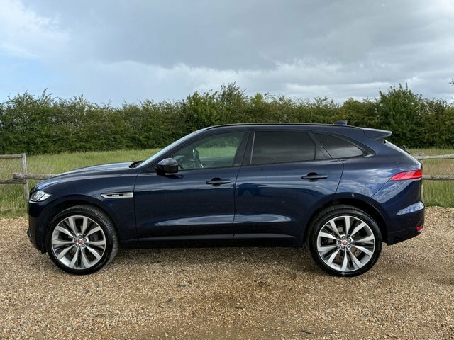 Jaguar F-Pace R-sport Black #34