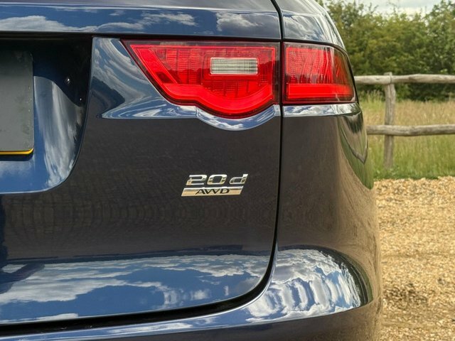 Jaguar F-Pace R-sport Black #29