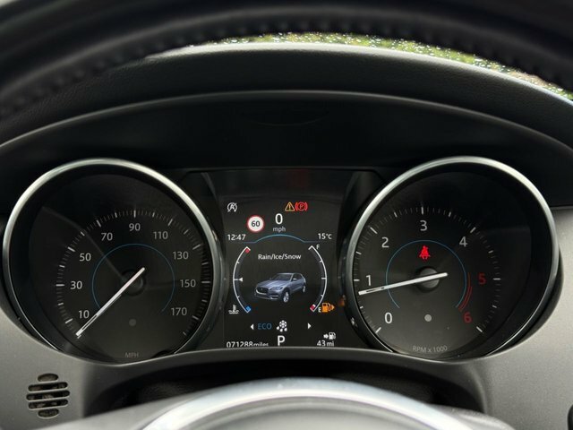 Jaguar F-Pace R-sport Black #77