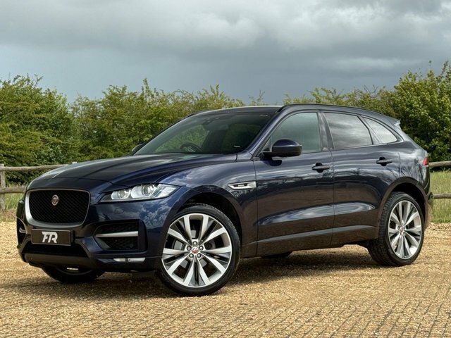 Jaguar F-Pace R-sport Black #11