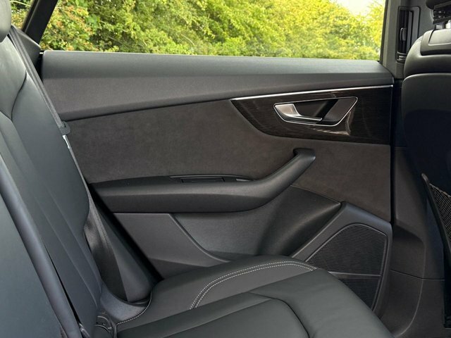 Audi Q8 55 Tfsi E Quattro Black Edition Tiptronic Black #43