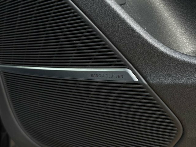 Audi Q8 3.0 Tfsi V6 55 Black Edition Suv Tiptro Black #3