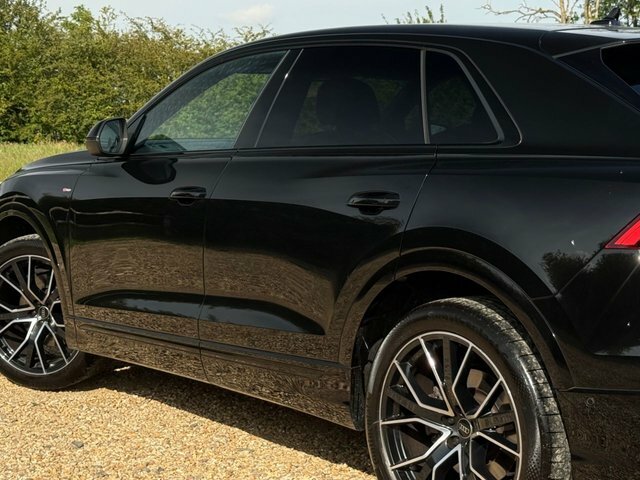 Audi Q8 55 Tfsi E Quattro Black Edition Tiptronic Black #28