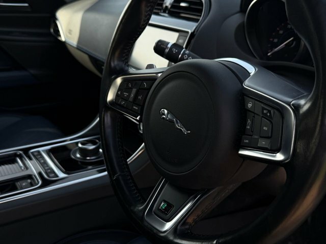 Jaguar XE 2.0 R-sport 198 Bhp Black #38