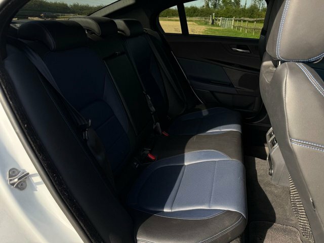 Jaguar XE 2.0 R-sport 198 Bhp Black #29