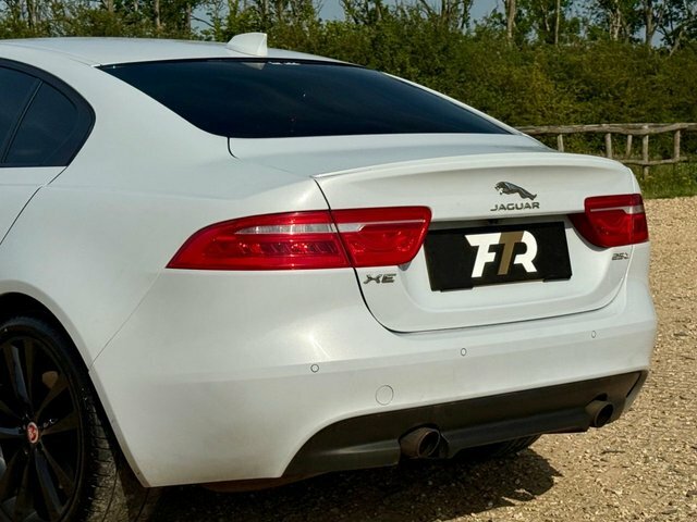 Jaguar XE 2.0 R-sport 198 Bhp Black #24