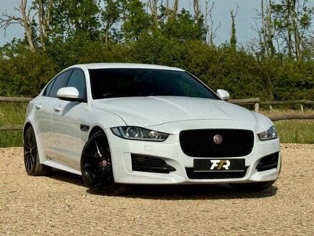 Jaguar XE 2.0 R-sport 198 Bhp Black #10