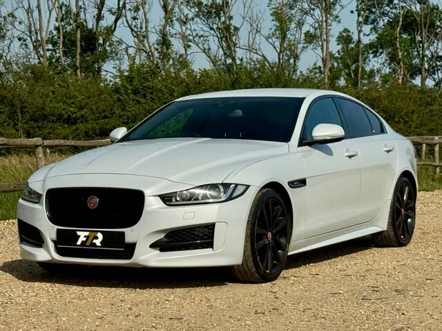 Jaguar XE 2.0 R-sport 198 Bhp Black #9