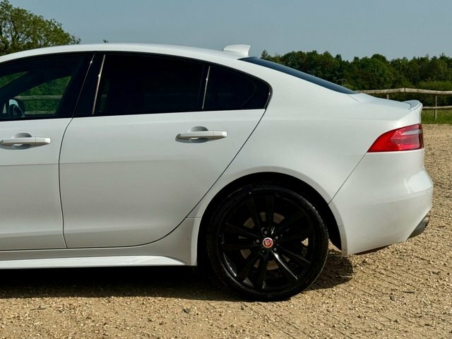 Jaguar XE 2.0 R-sport 198 Bhp Black #16