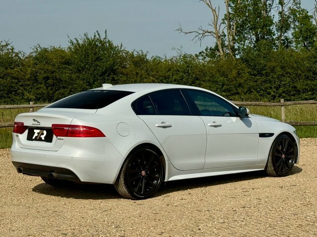 Jaguar XE 2.0 R-sport 198 Bhp Black #18