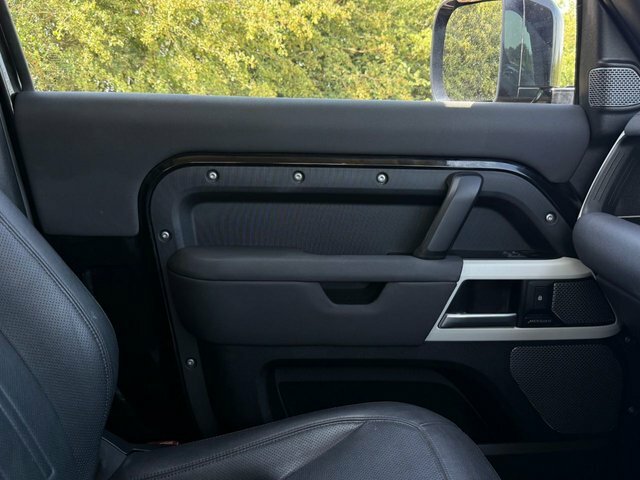 Land Rover Defender 90 Defender First Edition D Mhev Green #41