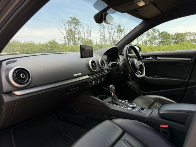 Audi S3 Saloon Black Edition 2.0 Tfsi Quattro 310 Ps S Tro White #38
