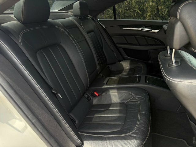 Mercedes-Benz CLS Cls220 Bluetec Amg Line Premium Plus Black #32