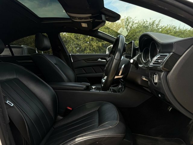 Mercedes-Benz CLS Cls220 Bluetec Amg Line Premium Plus Black #42