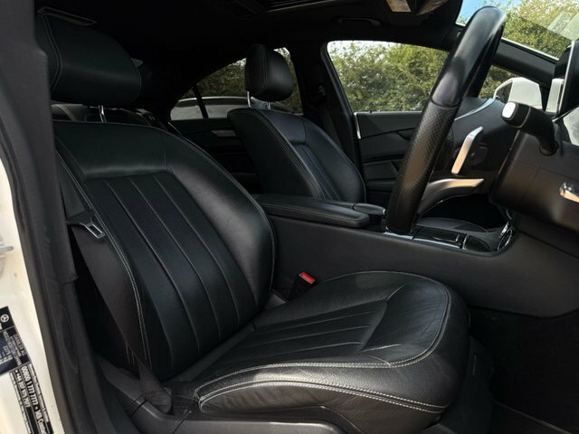 Mercedes-Benz CLS Cls220 Bluetec Amg Line Premium Plus Black #30