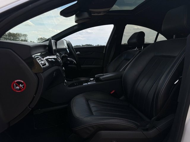 Mercedes-Benz CLS Cls220 Bluetec Amg Line Premium Plus Black #31