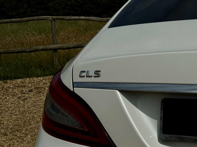 Mercedes-Benz CLS Cls220 Bluetec Amg Line Premium Plus Black #24
