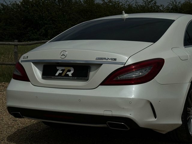 Mercedes-Benz CLS Cls220 Bluetec Amg Line Premium Plus Black #26