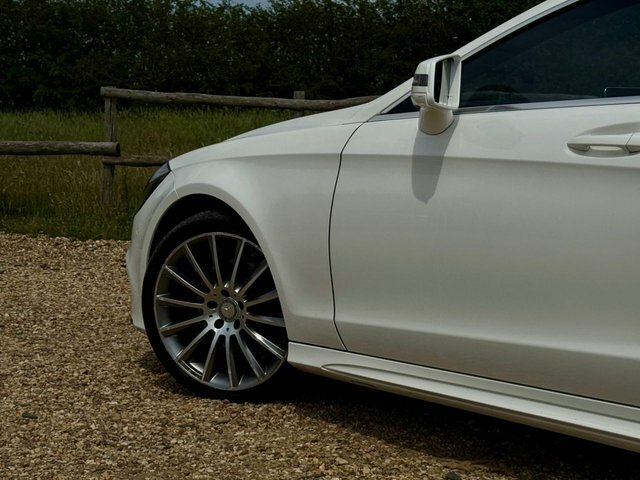 Mercedes-Benz CLS Cls220 Bluetec Amg Line Premium Plus Black #20