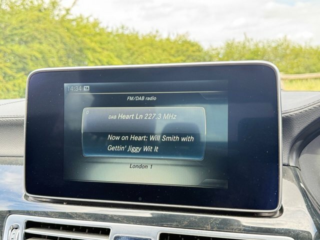 Mercedes-Benz CLS Cls220 Bluetec Amg Line Premium Plus Black #62