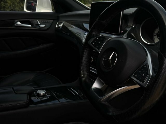 Mercedes-Benz CLS Cls220 Bluetec Amg Line Premium Plus Black #48