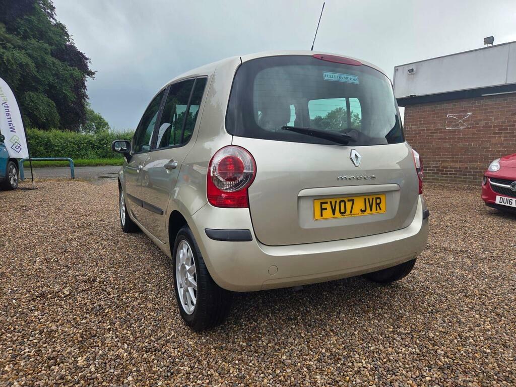 Renault Modus 1.6 16V Privilege Hatchback Gold #4