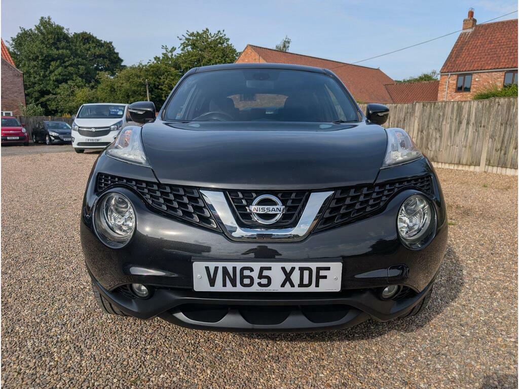 Nissan Juke Red #2