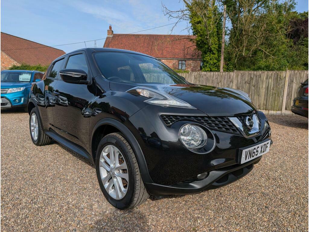 Nissan Juke Red #1
