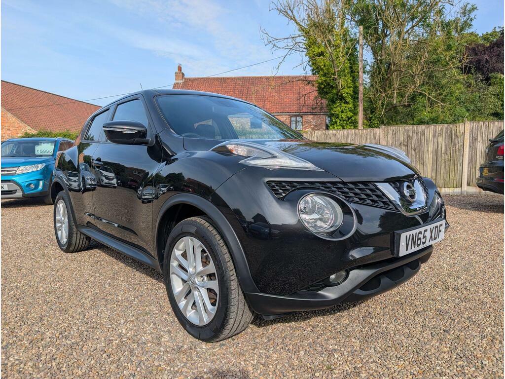 Nissan Juke Red #4