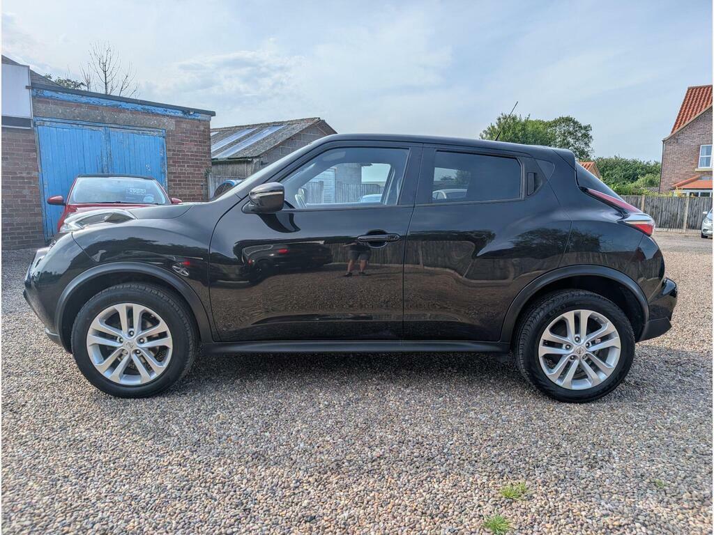 Nissan Juke Red #6
