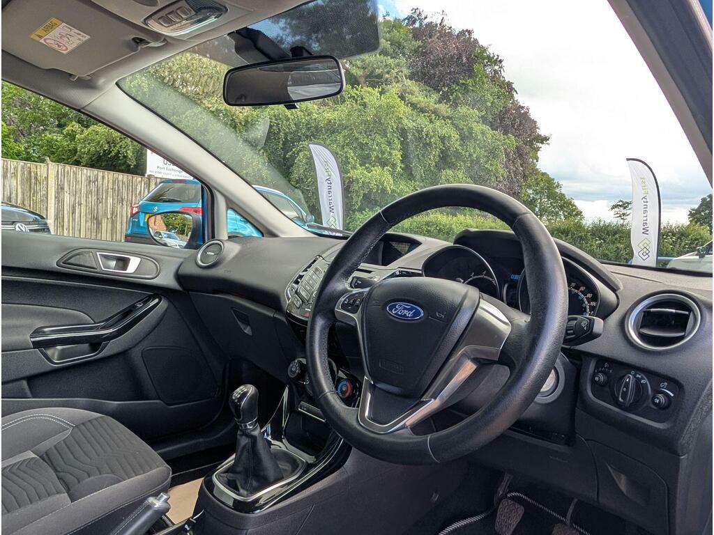 Ford Fiesta 1.2L Style White #9