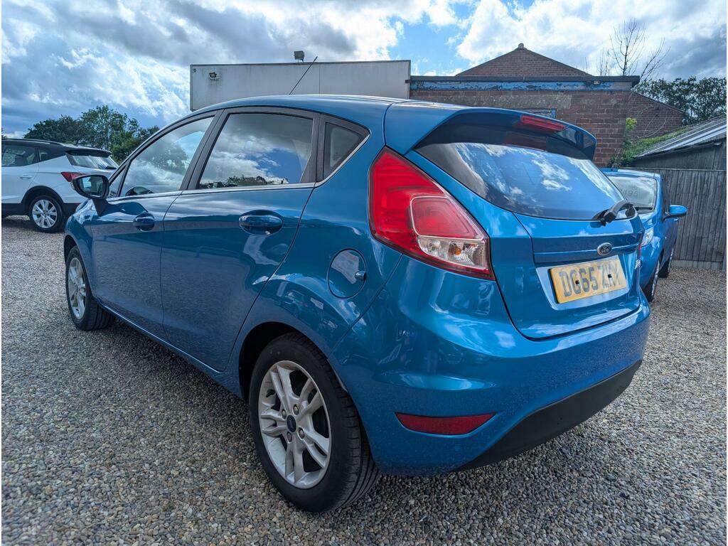 Ford Fiesta 1.2L Style White #4