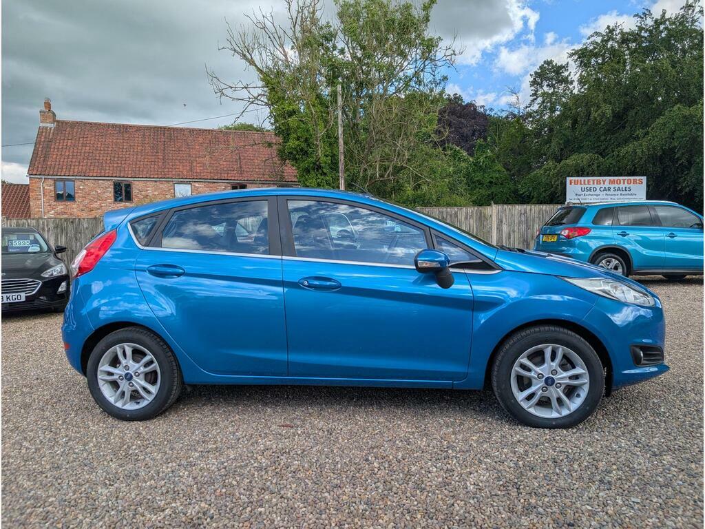 Ford Fiesta 1.2L Style White #7