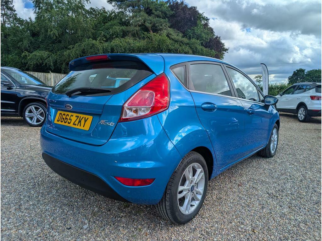 Ford Fiesta 1.2L Style White #8