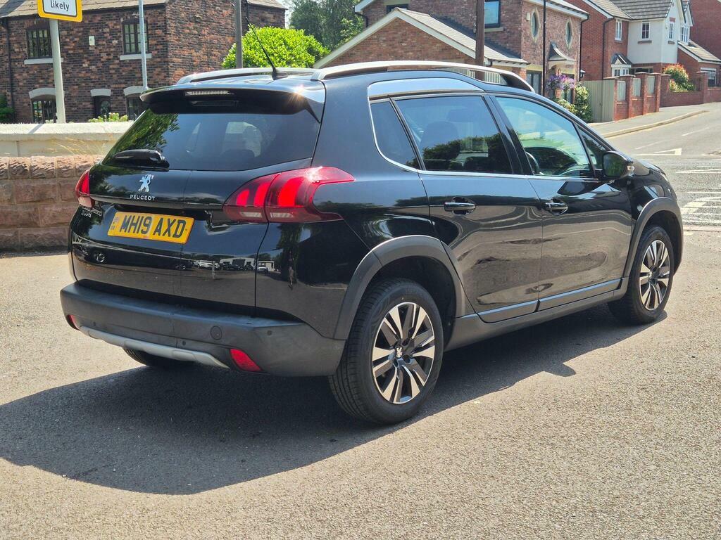 Peugeot 2008 1.2 Puretech Allure Premium Euro 6 S S Black #3