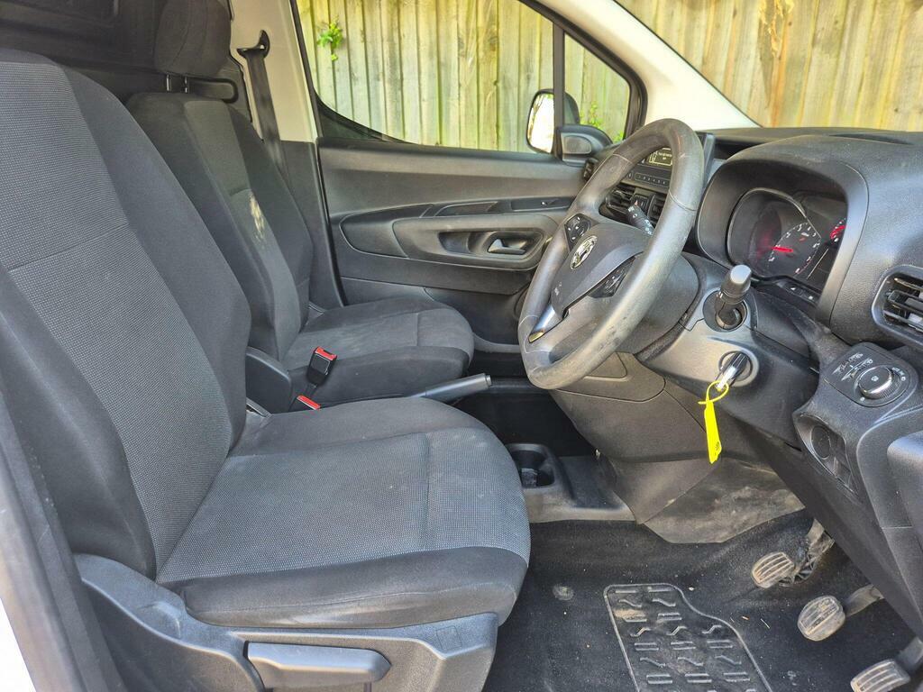Vauxhall Combo 1.6 Turbo D 2300 Sportive 3 Seats Air Con Dies White #15