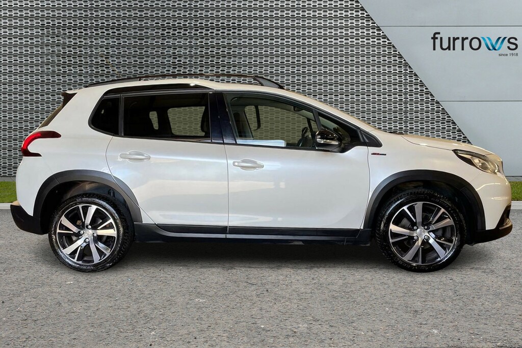 Peugeot 2008 1.5 Bluehdi 100 Gt Line White #4