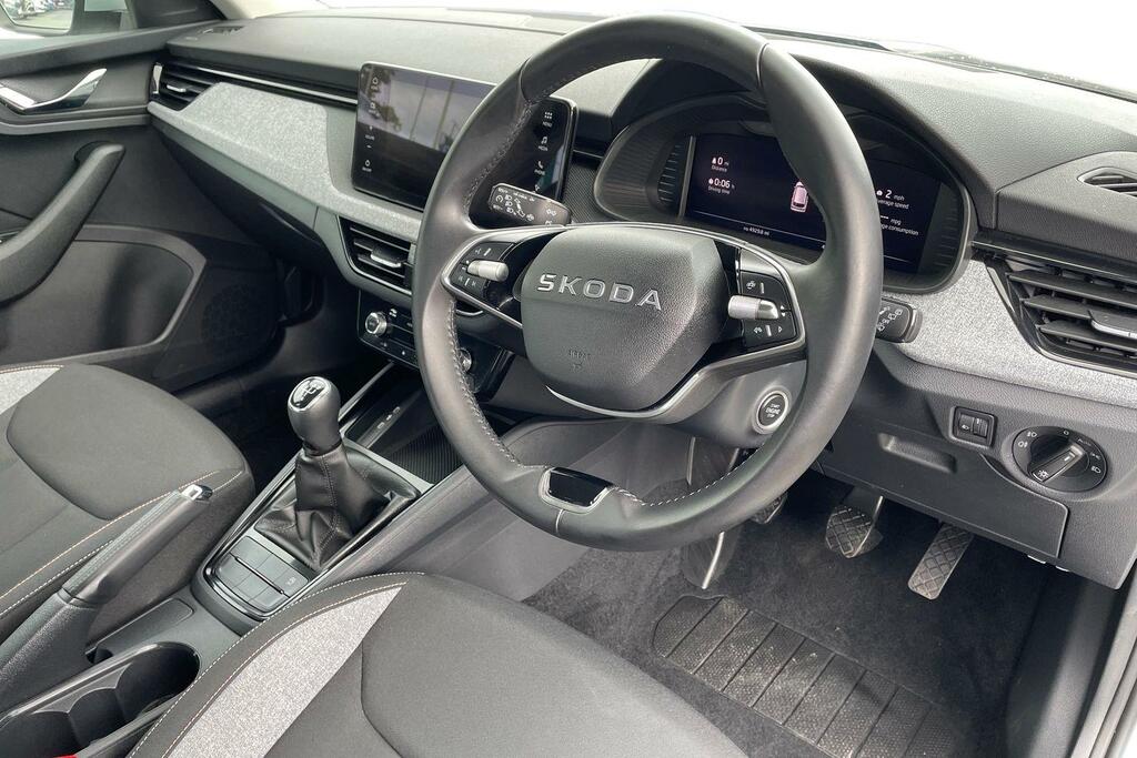 Skoda Kamiq 1.0 Tsi 95 Se Edition DF25CFX Silver #6